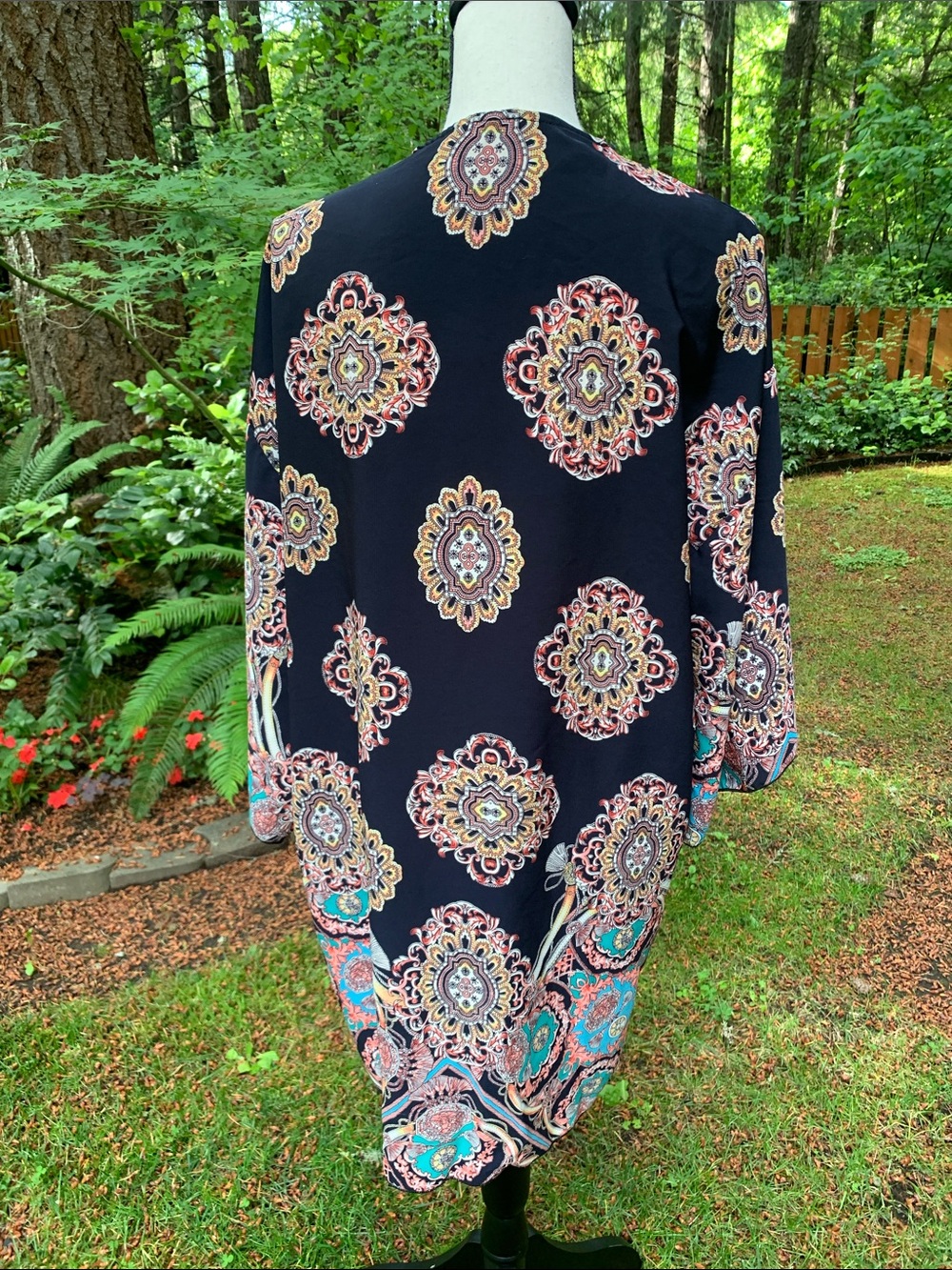 I JOAH Black Printed Open Front Kimono Cardigan with Teal & Coral Accents - Picture 3 of 7